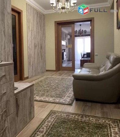 Վարձով է տրվում 3 սենյականոց բնակարան Մուրադյանում