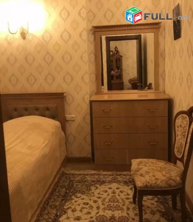 Trvum e vardov bnakaran Komitasi norakaruyc shenqum