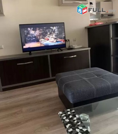 Varcov e trvum 2 senyakanoc bnakaran Khanjyan poxocum