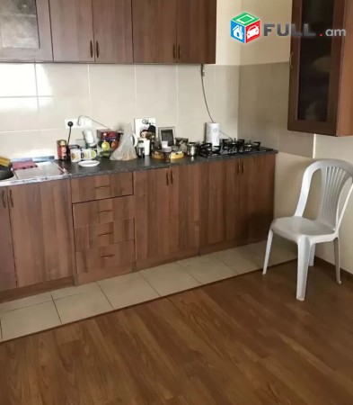 Varcov bnakaran Argishti poxocum