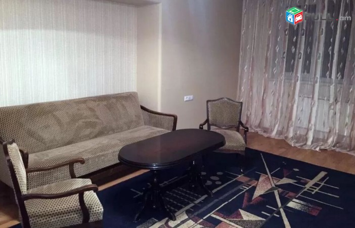 Տրվում է վարձով 2 սենյականոց բնակարան Բաղրամյան պողոտայի սկզբնամասում