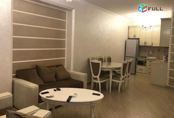 Varcov e trvum 3 senyakanoc bnakaran sayat nova -abovyan xachmeruki mot