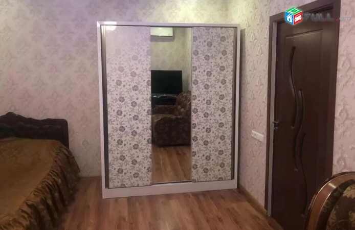 Varcov e trvum 1 senyak Saryan poxocum