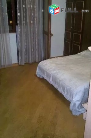 Քաջազնունի փողոցում տրվում է վարձով 3 սենյականոց լուսավոր բնակարան