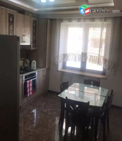 Varcov e trvum 2 senyakanc bnakaran kentronum, Vardananc poxocum