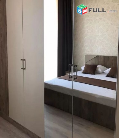 Տրվում է վարձով 3 սենյականոց բնակարան