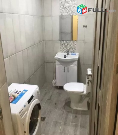 Gexecik bnakaran Adonc poxocum, eraz taxamasum