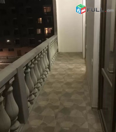 Gexecik bnakaran Adonc poxocum, eraz taxamasum