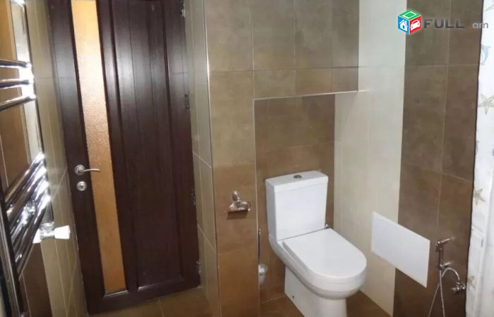 Varcov e trvum bnakaran Teryan poxocum, Karapi lchi mot
