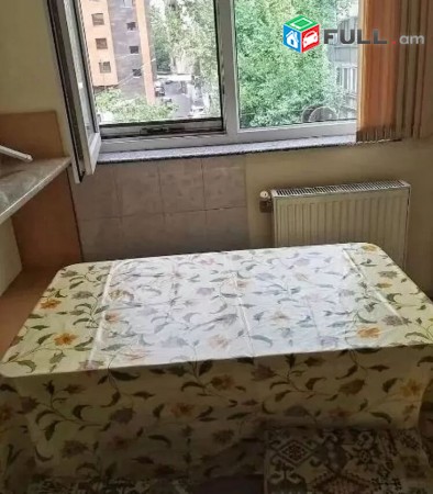 Վարձակալության է տրվում 2 սենյականոց բնակարան Կենտրոնում