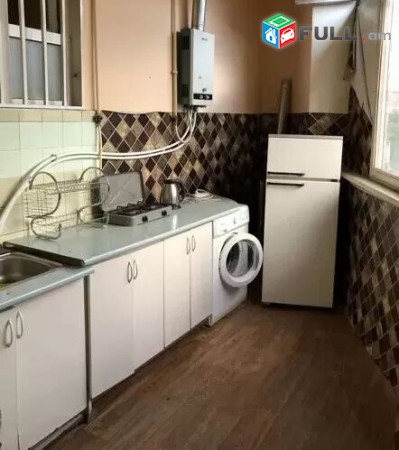 Varcov bnakaran Aleq Manukyan poxocum