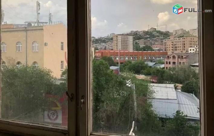 Varcov bnakaran Aleq Manukyan poxocum
