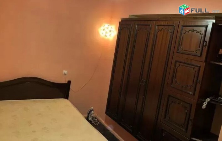 Varcov bnakaran Aleq Manukyan poxocum