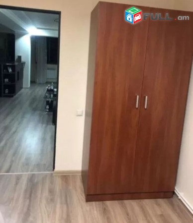 Varzov e trvum noravoch bnakaran Khanjyan poxocum