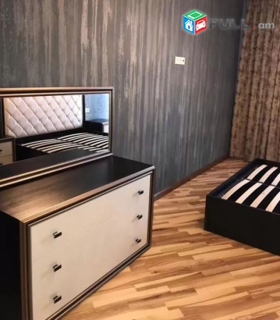 Varcov e trvum gexecik bnakaran Nairi Zaryan poxocum