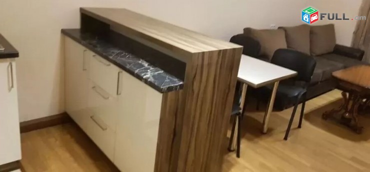 Վարձով բնակարան Գլենդել Հիլս թաղամասում