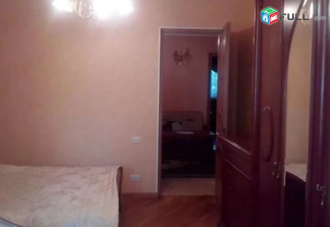 Varcov bnakaran Komitas poxocum