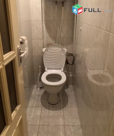 Varcov e trvum bnakaran Koxbaci poxocum