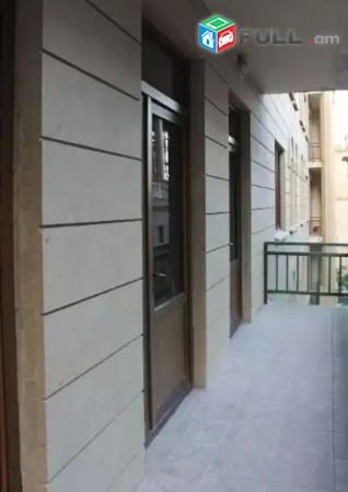 3 սենյականոց բնակարան փոքր կենտրոնում Հանրապետության հրապարակի հարևանությամբ