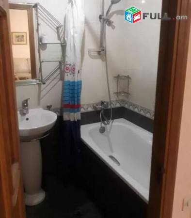 Varcov bnakaran Pushkini poxocum