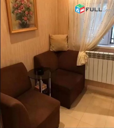 Varcov bnakaran Kajaznuni poxocum