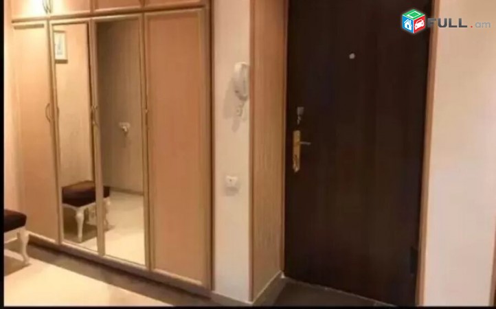 Varcov bnakaran Kajaznuni poxocum