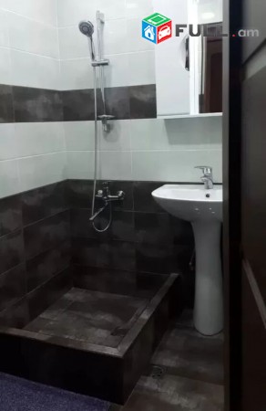 Vardzov bnakaran Komitasi poxotayum