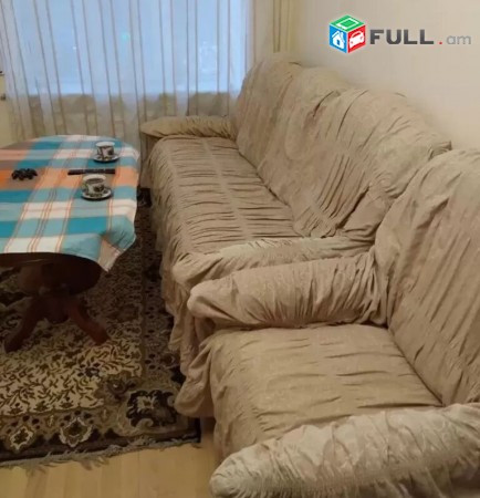 Տրվում է վարձով բնակարան Կոմիտաս-Վաղարշյան խաչմերուկում