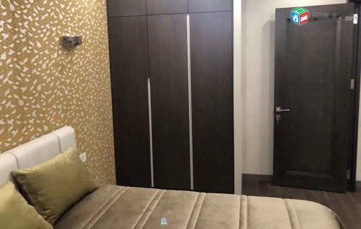 Varcov bnakaran Vracakan poxocum