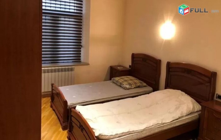 Vardzov trvum e 3 senyakanoc bnakaran kentronum, Isahakyan poxocum