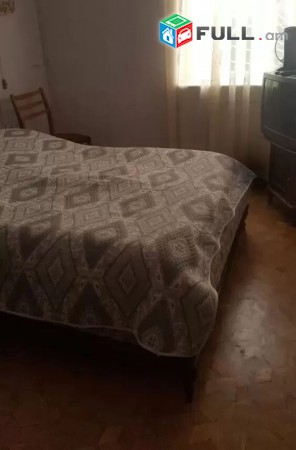 Trvum e vardzov bnakaran Manumentum