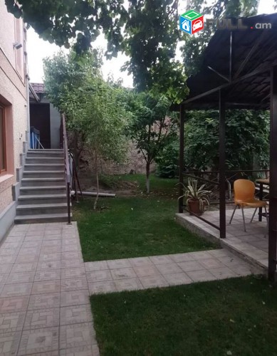 3 հարկանի նորակառույց շքեղ առանձնատուն
