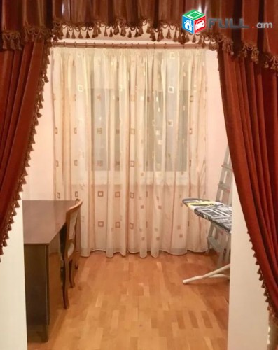 Varcov e trvum 2 senyakanoc bnakaran Aram Khachatryan poxocum