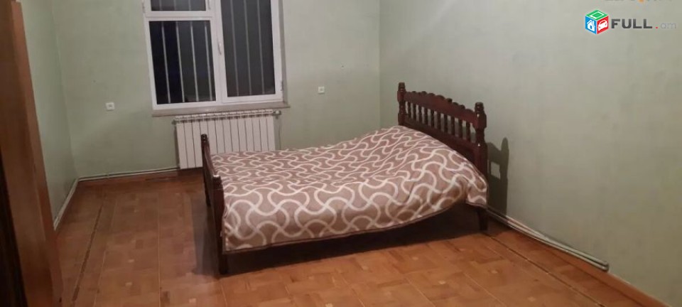 Vacharvum e arandznatun Nor Aresh  poxocum