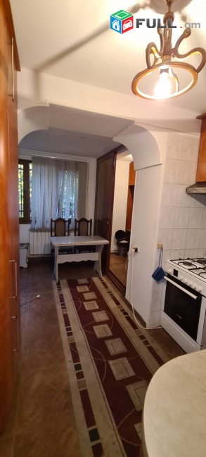 Varcov e trvum 3 senyakanoc bnakaran Leningradyan poxocum