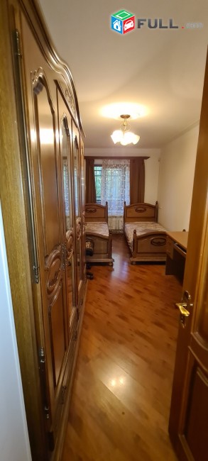Varcov e trvum 3 senyakanoc bnakaran Leningradyan poxocum
