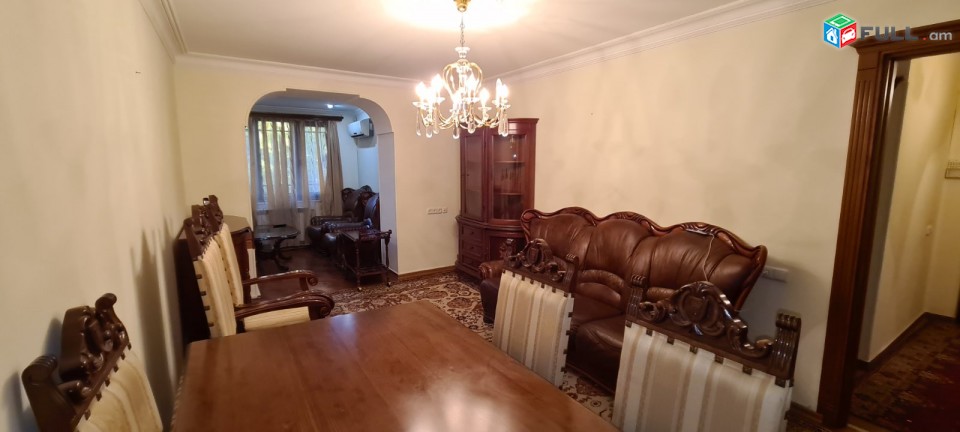 Varcov e trvum 3 senyakanoc bnakaran Leningradyan poxocum