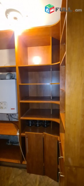 Varcov e trvum 3 senyakanoc bnakaran Leningradyan poxocum