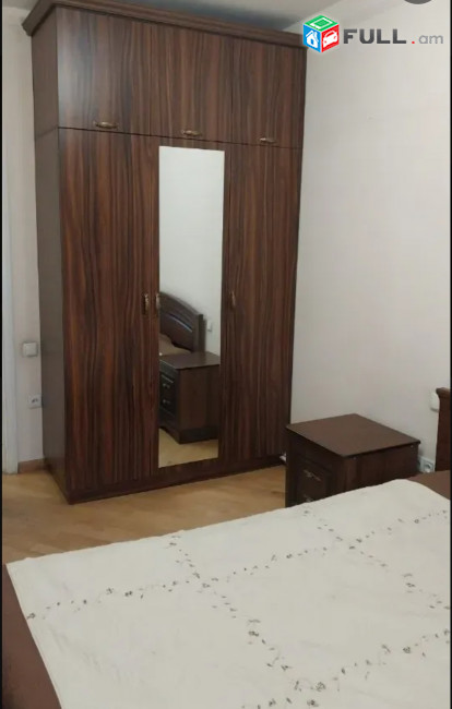 Varcov e trvum 3 senyakanoc bnakaran Davtashenum