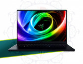 Razer Blade 18 - 2K 300Hz - RTX5090 - Ultra 9 275HX - DDR5 64GB Gaming Laptop