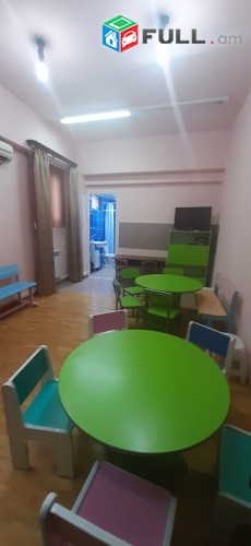 Grasenyak , 120qm , 1-i harg , arandzin mutq , 3 senyak , 3 sanhanguyc , baxi