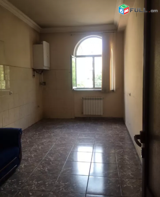 1 sen , Business Kentron , 38qm , Grasenyakayin Tarack