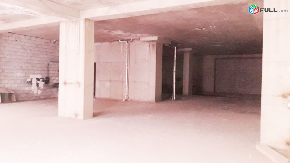 Norakaruyc , Amiryan poxoc , Grasenyakayin tarack , 400qm