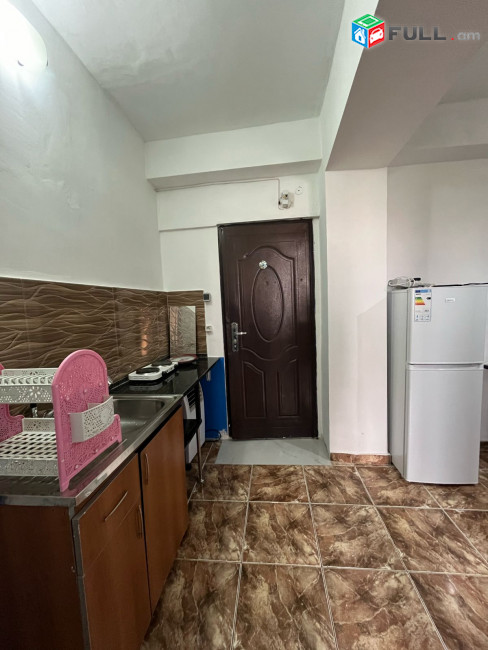 2 Սենյականոց Բնակարան Քարե Շենքում