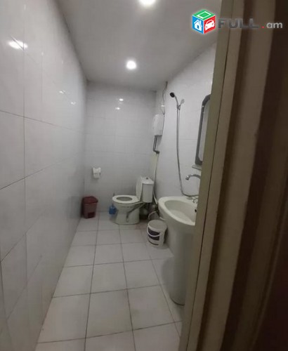 3րդ մասի հրապարակին մոտ արանձին շինություն, Varcov taracq 200 qm