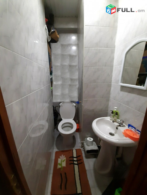 3-комн. квартира на ул. Арама Хачатуряна, 90 кв.м., 2 ванные, 2/7 этаж, капитальный ремонт