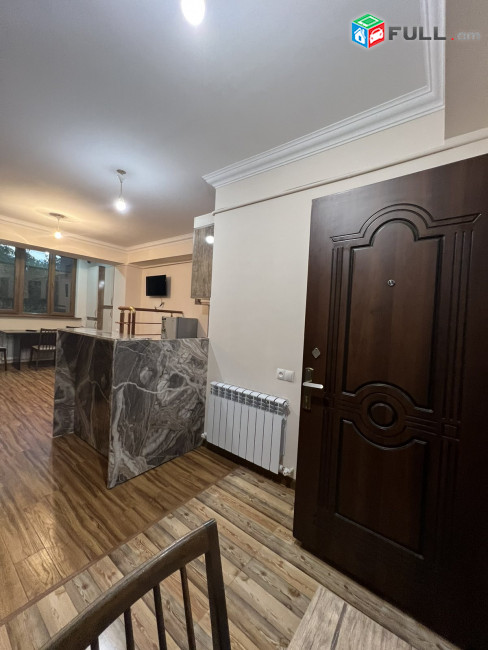 Վարձով է տրվում  բնակարան 