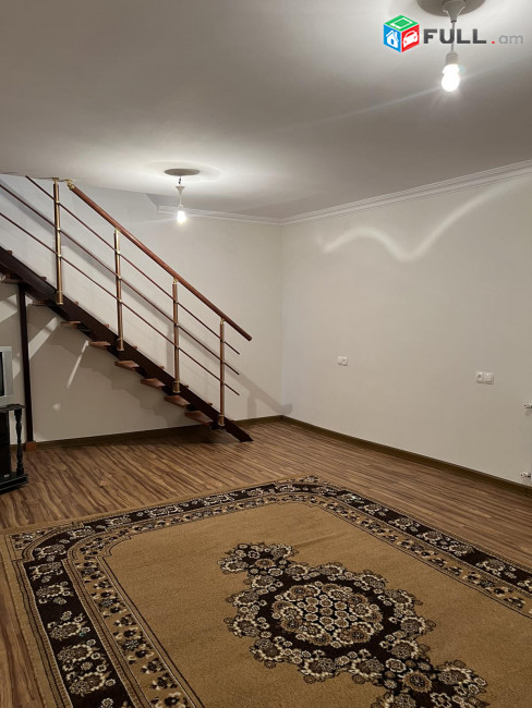 Վարձով է տրվում  բնակարան 