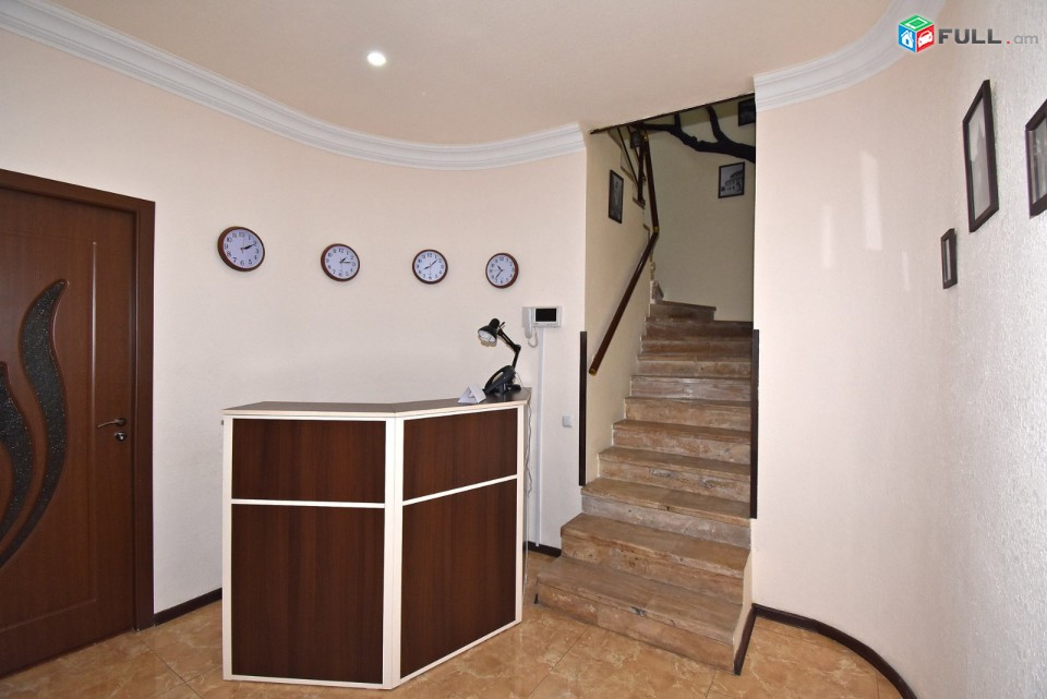 Գործող,600քմ հող, 351,ունիվերսալ շենք, hostel, restoran, հյուրատուն,