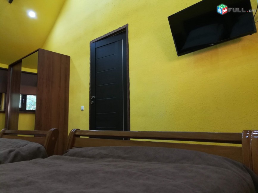 Գործող,600քմ հող, 351,ունիվերսալ շենք, hostel, restoran, հյուրատուն,